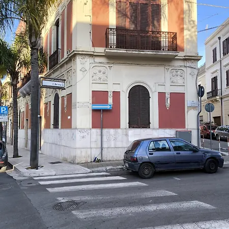 La Casa Rossa * Μπρίντιζι