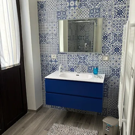 La Casa Rossa Μπρίντιζι